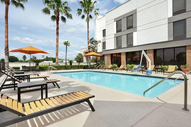 Images Hampton Inn Houston-Brookhollow