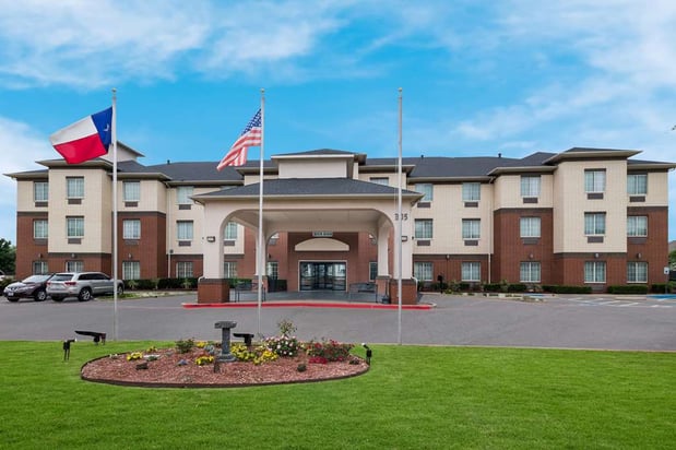 Images Best Western Plus Lake Dallas Inn & Suites