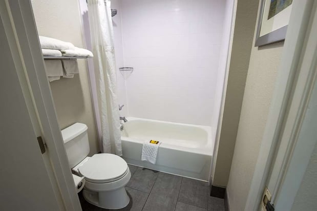 Images Best Western Plus Vermilion River Inn & Suites