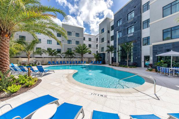 Images Staybridge Suites Naples - Marco Island by IHG