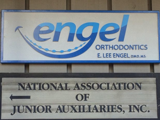 Images Engel, Lee Dr