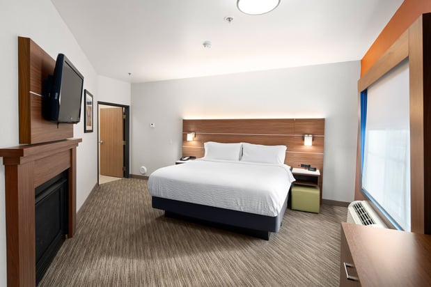 Images Holiday Inn Express & Suites Coeur D Alene I-90 Exit 11 by IHG