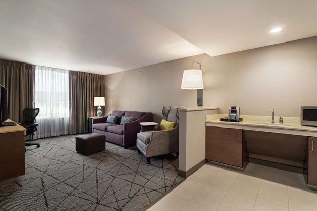Images Hilton Garden Inn Springfield, NJ