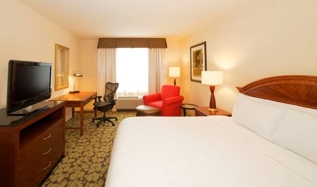 Images Hilton Garden Inn Virginia Beach Town Center