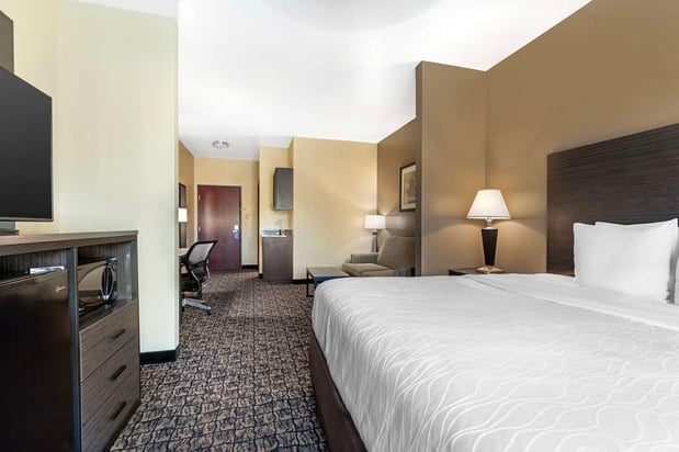 Images Best Western Carthage Inn & Suites