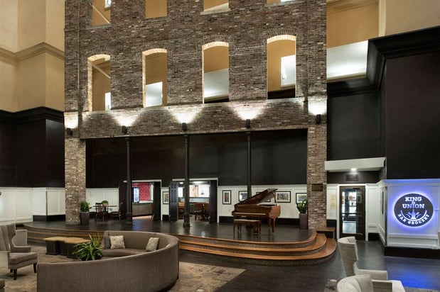 Images DoubleTree by Hilton Hotel Memphis Downtown