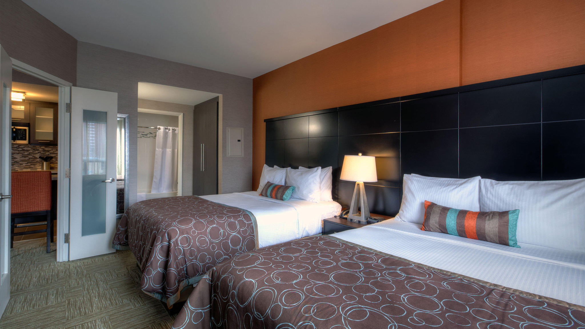 Images Staybridge Suites Hamilton - Downtown, an IHG Hotel