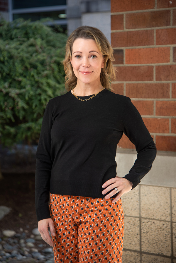 Emily Jones, Md