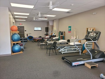 Images Select Physical Therapy - Spring Grove