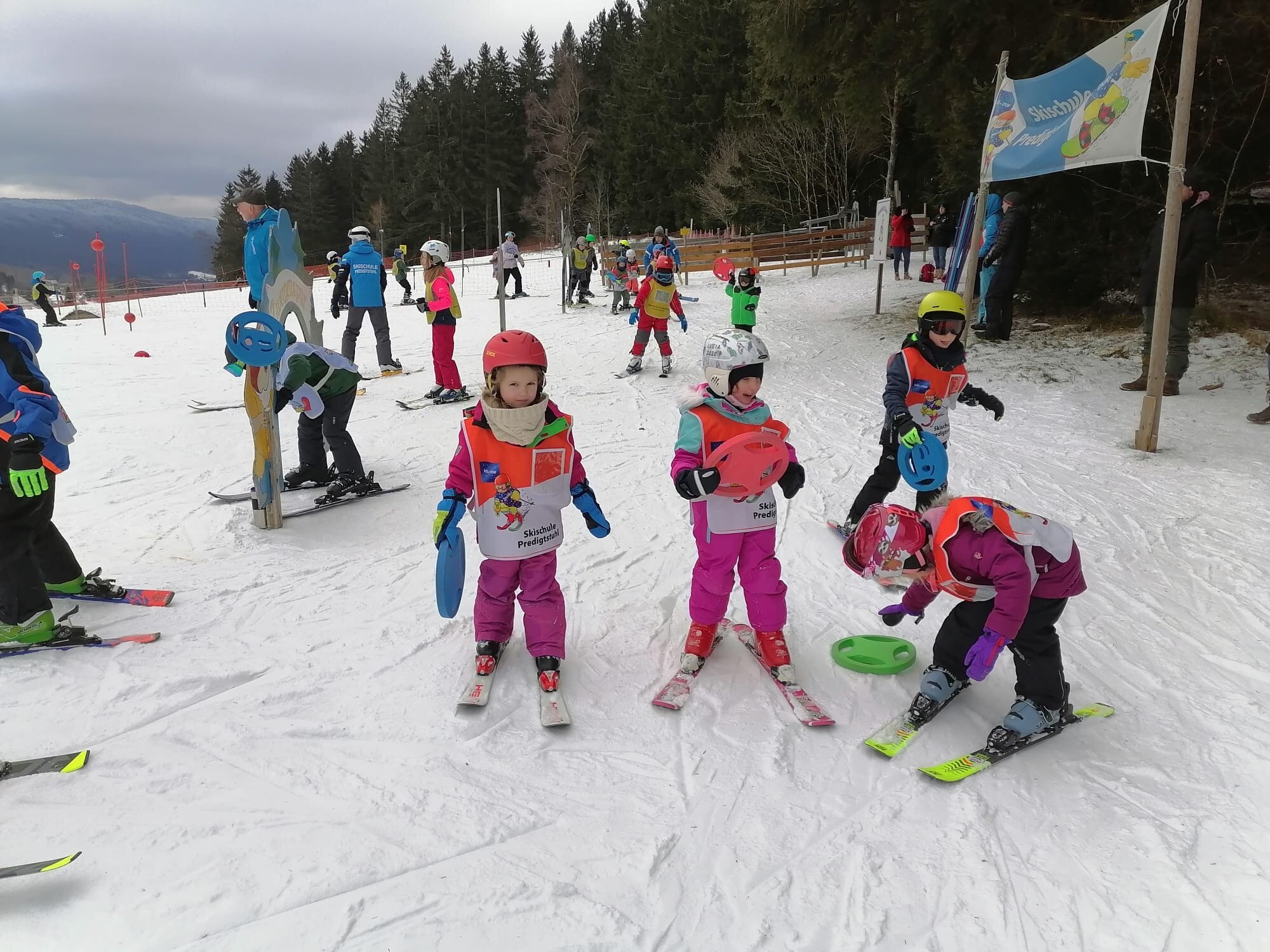 Skischule Predigtstuhl, Bogener Straße 2 in Sankt Englmar