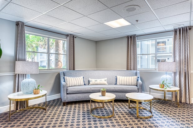 Images Meridian at Lantana