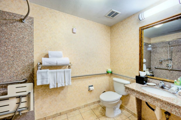 Images Holiday Inn Express & Suites Granbury by IHG