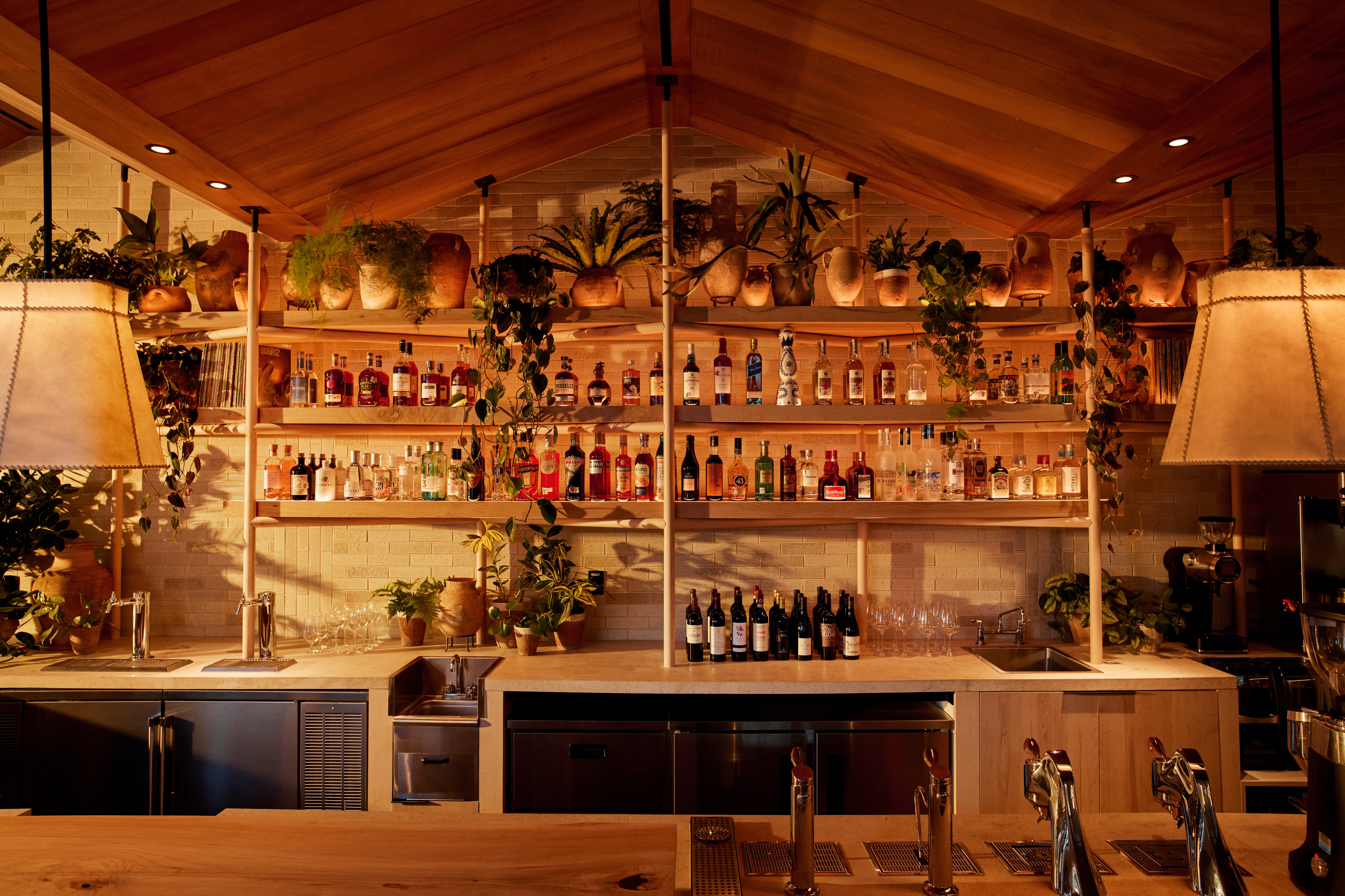 Neighbors Bar 