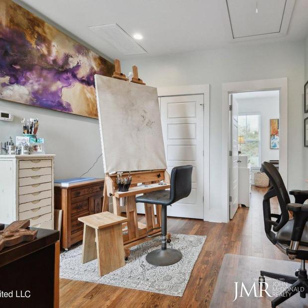 Images John McDonald Realty