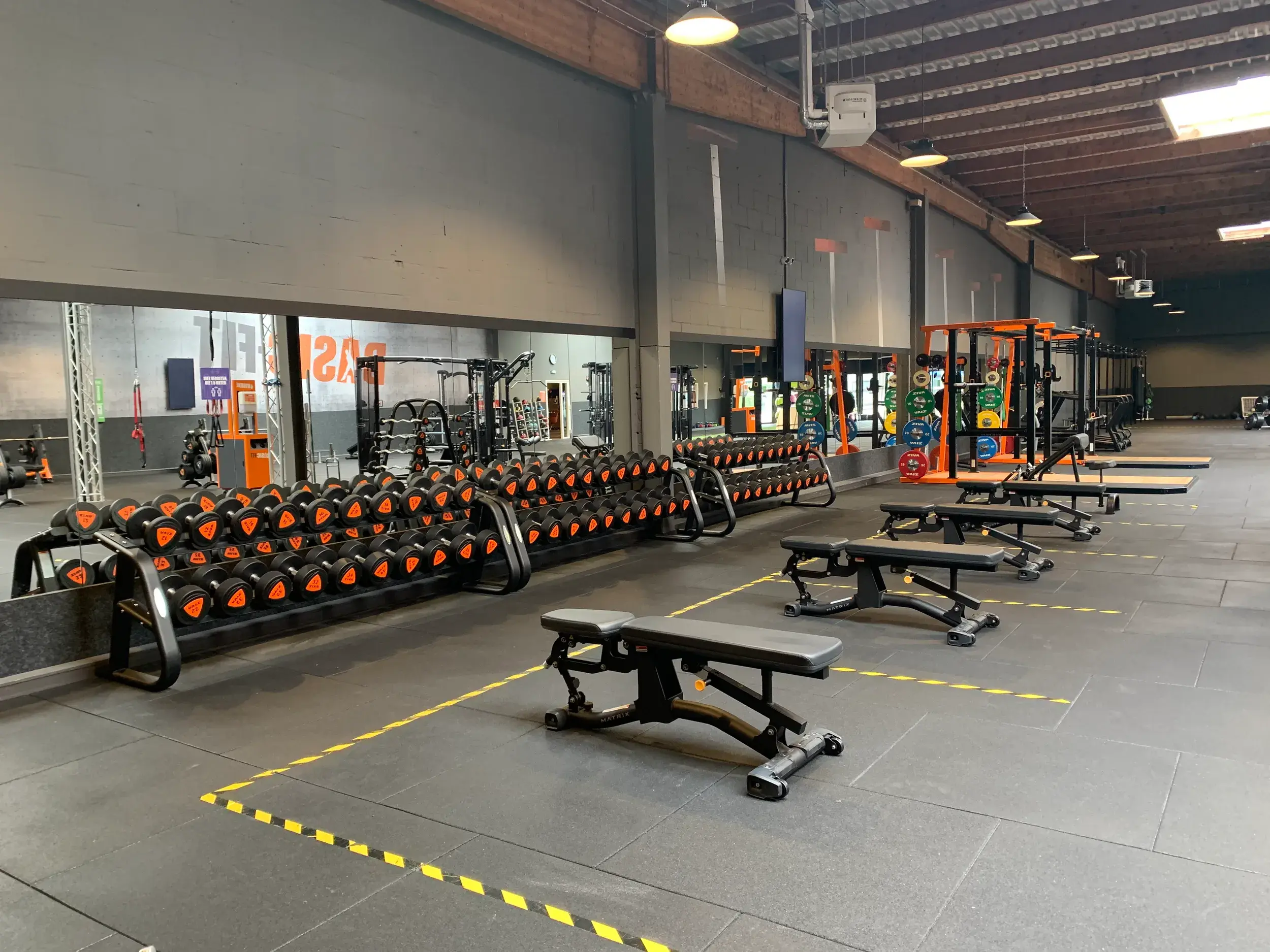 Foto's Basic-Fit 24/7