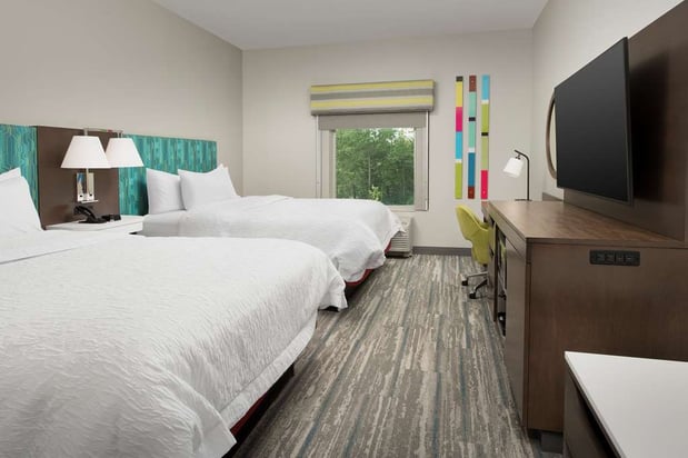 Images Hampton Inn & Suites Charlotte Airport Lake Pointe