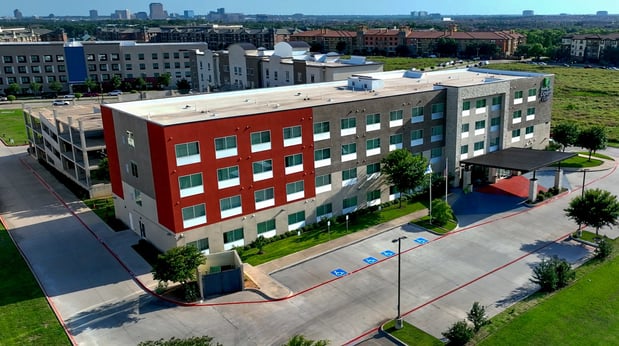 Images Holiday Inn Express & Suites Dallas NW - Farmers Branch by IHG