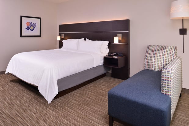 Images Holiday Inn Express & Suites Mall of America - Msp Airport by IHG