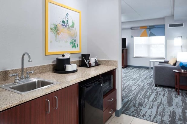 Images Hampton Inn & Suites Oklahoma City-Bricktown