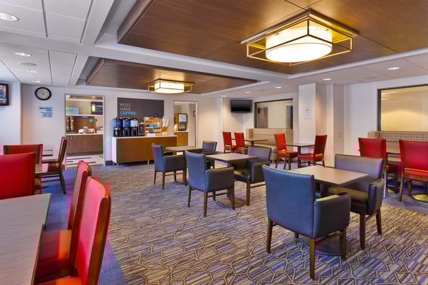 Images Holiday Inn Express Waldorf by IHG