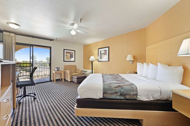 Images Best Western Plus Executive Inn & Suites