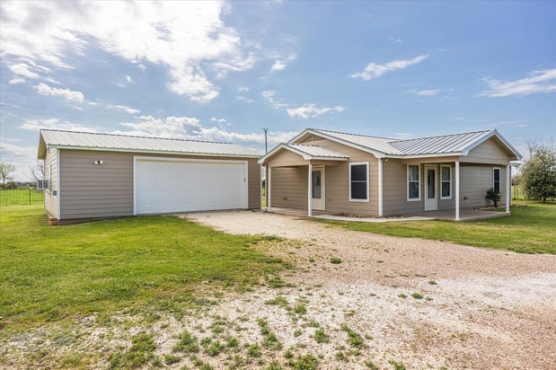 Images Moore Home & Ranch Realty