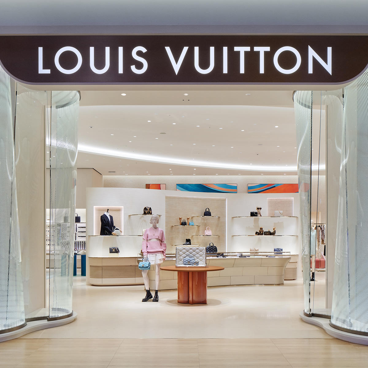 Images ルイ･ヴィトン 関西国際空港店