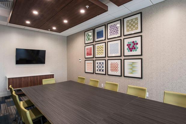 Images Holiday Inn Express & Suites Phoenix North - Happy Valley by IHG