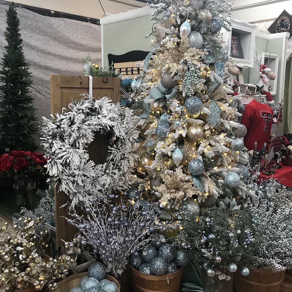 J. Cruse Christmas Gallery & Decor Photo