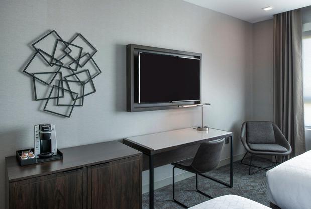 Images Holiday Inn Express Boston Logan Airport - Revere by IHG