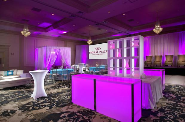 Images Crowne Plaza Portland-Downtown Conv Ctr by IHG