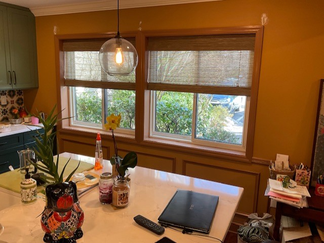 Elevate your dining experience in Ossining with the natural beauty of our Natural Woven Wood Shades! Bring the warmth of nature indoors and create a cozy ambiance that enhances every meal.