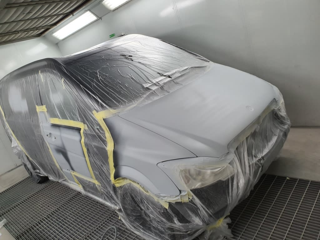 Supreme Paintworks Ltd in Shefford, 11 Ampthill Rd Car Body Repairs