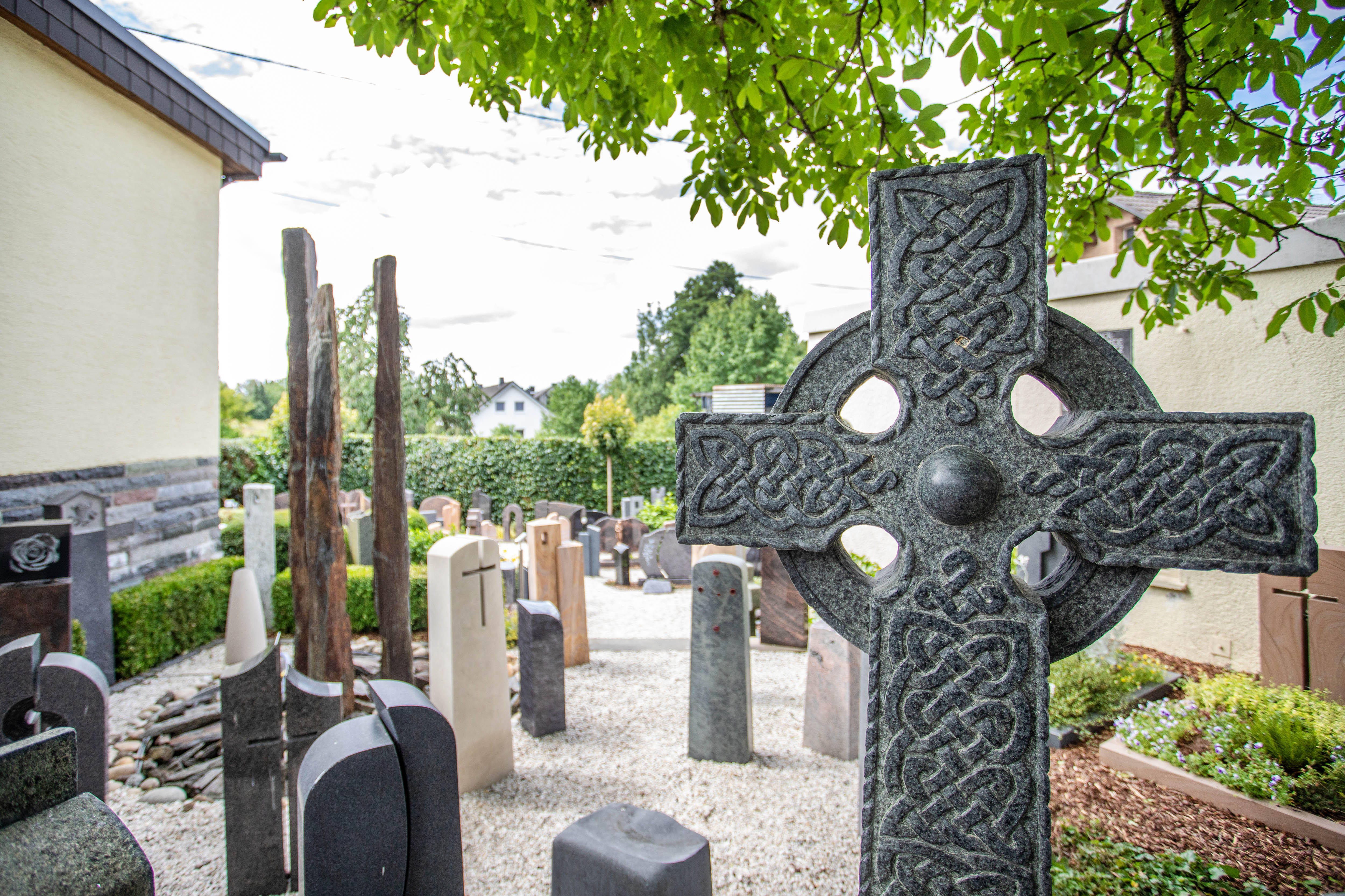 Steinmetzwerkstatt & Bildhauer Bruno Johannes Harich Neunkirchen-Eischeid, Zum Nüchel 17 in Neunkirchen-Seelscheid