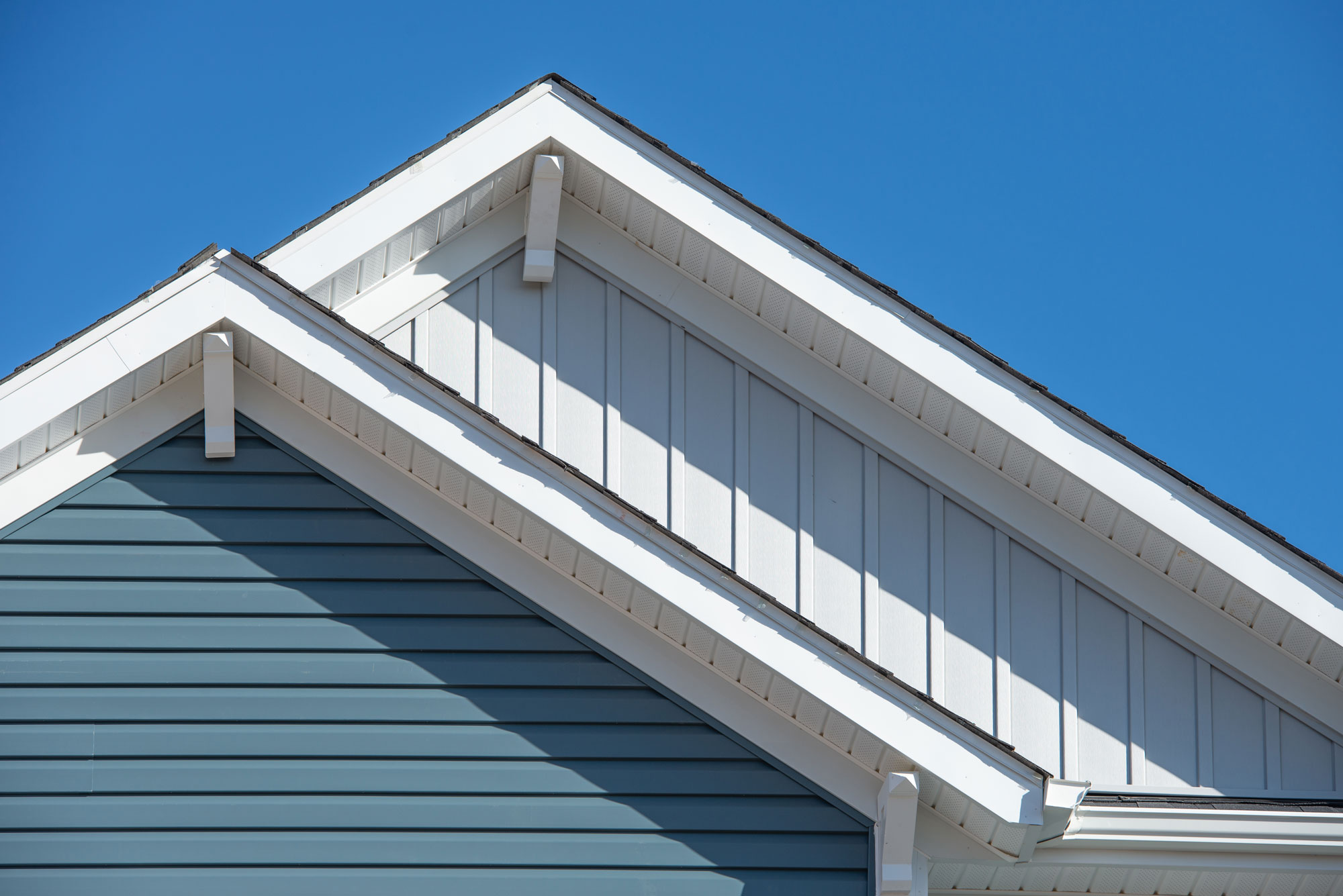 Trust Home Genius Exteriors for all your exterior renovation needs – Providing top-tier roofing, siding, window, and gutter services to keep your home in top condition.