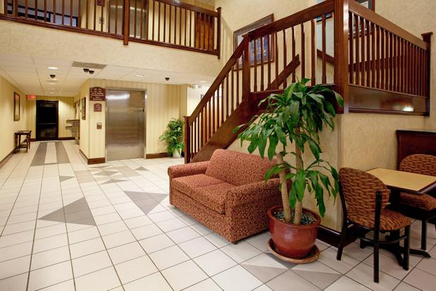 Images Holiday Inn Express & Suites Lexington-Hwy 378, an IHG Hotel