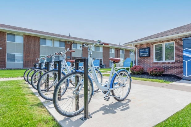 Images Creek Hill Apartment Homes