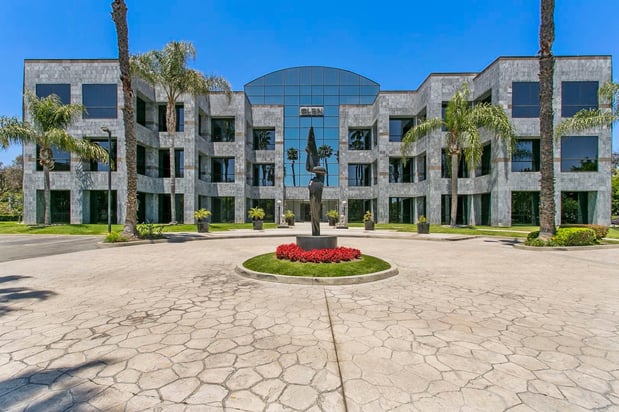 Images Month2Month.Inc