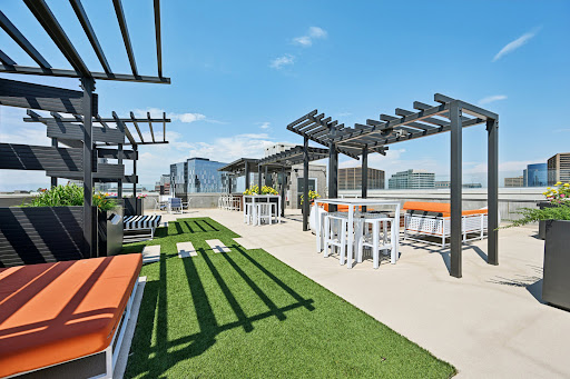Images Outlook DTC Apartments