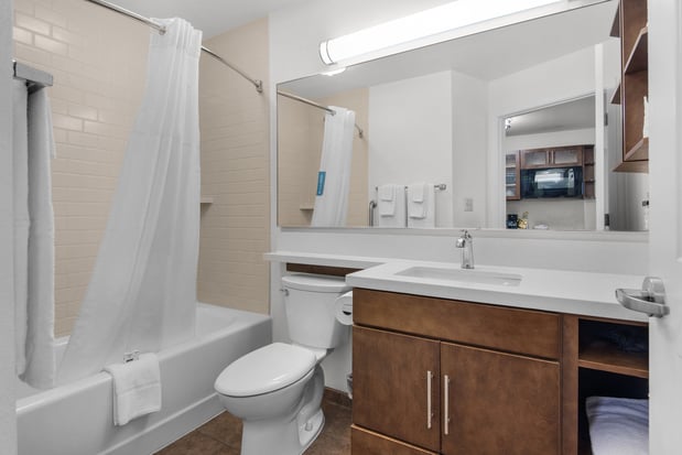 Images Candlewood Suites Pensacola - University Area by IHG