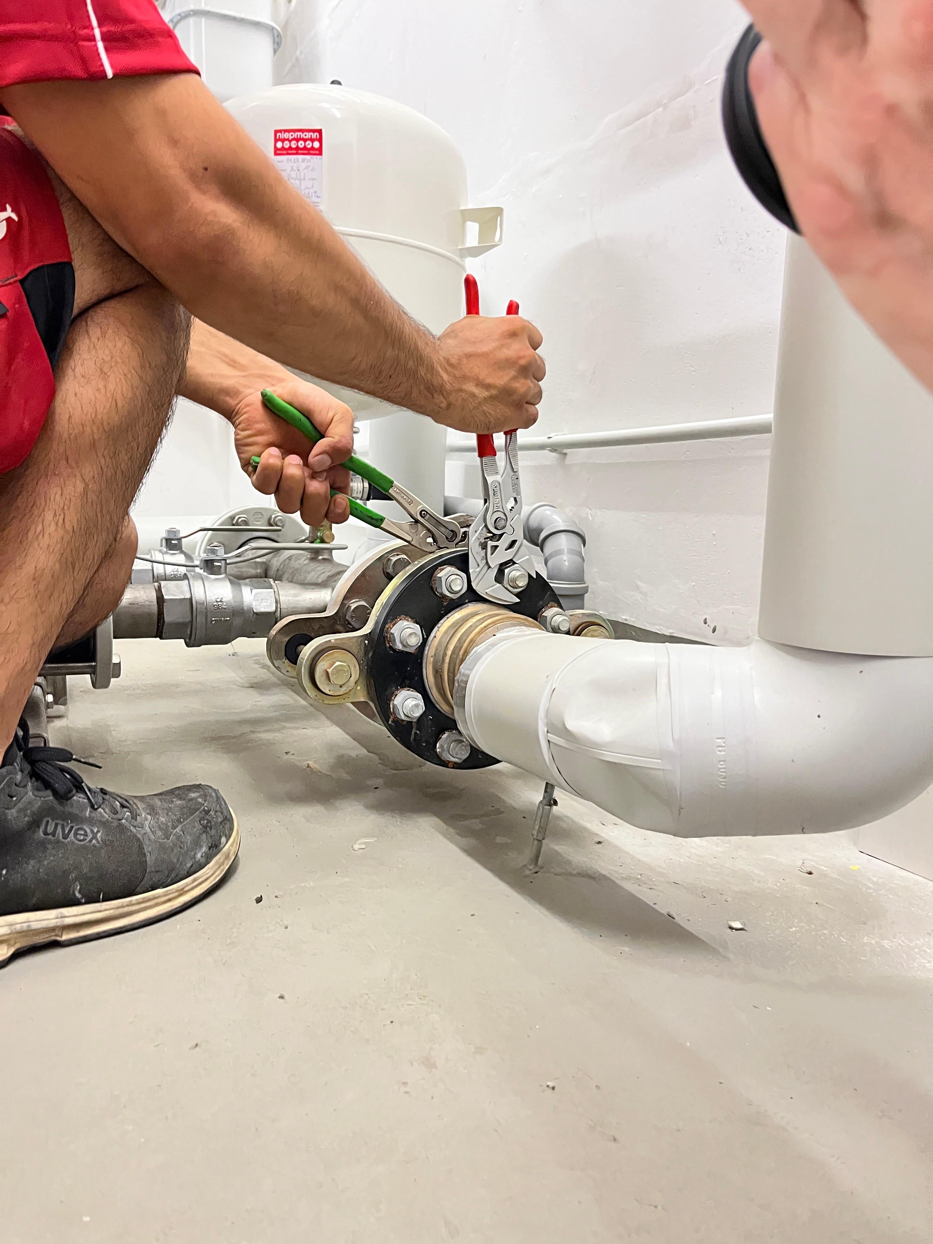 Niepmann GmbH Heizung- und Sanitärinstallation, Volmerswerther Str 43 in Düsseldorf