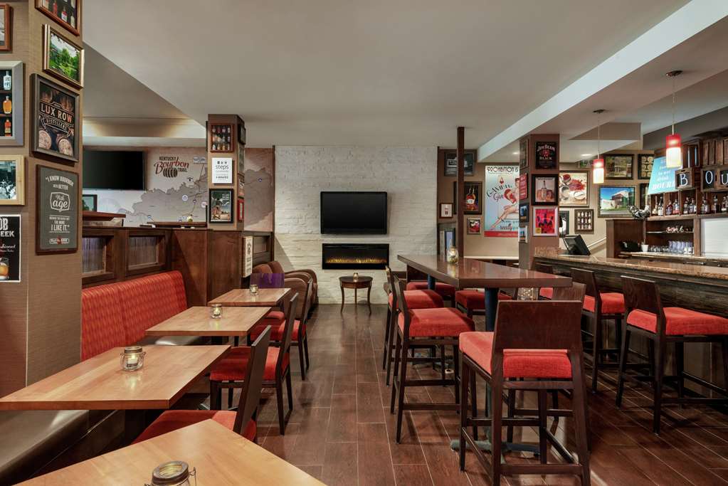 Images Hilton Garden Inn Saskatoon Downtown