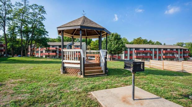 Images Applewood At The Cove Apartments