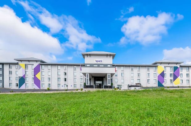 Images Spark by Hilton Branson Meadows