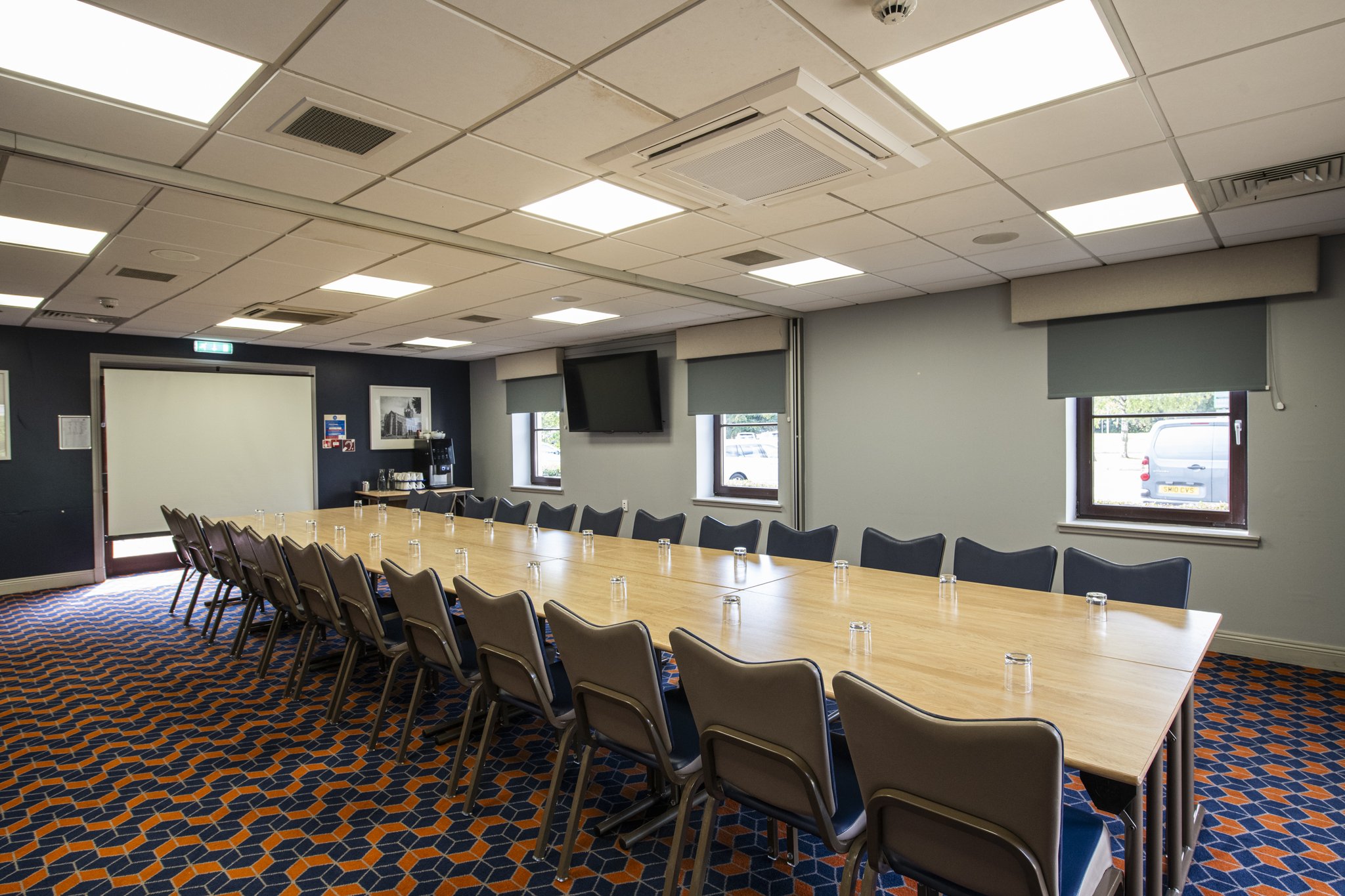 Images Holiday Inn Express Perth by IHG