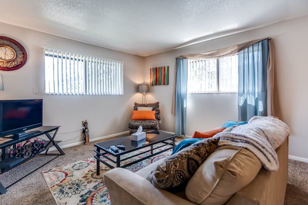 Images Forest Woods Apartments