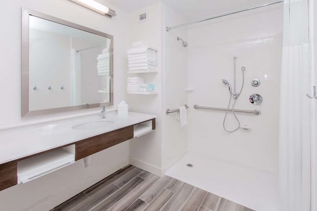 Images Hampton Inn & Suites Panama City Beach-Beachfront