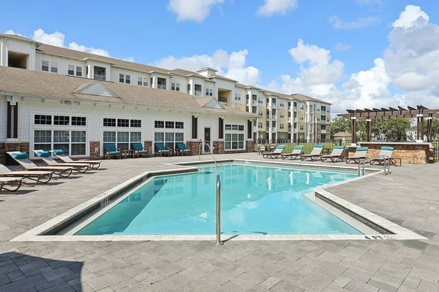 Images The Hamilton at Lakeside