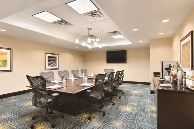 Images Hilton Garden Inn Fargo