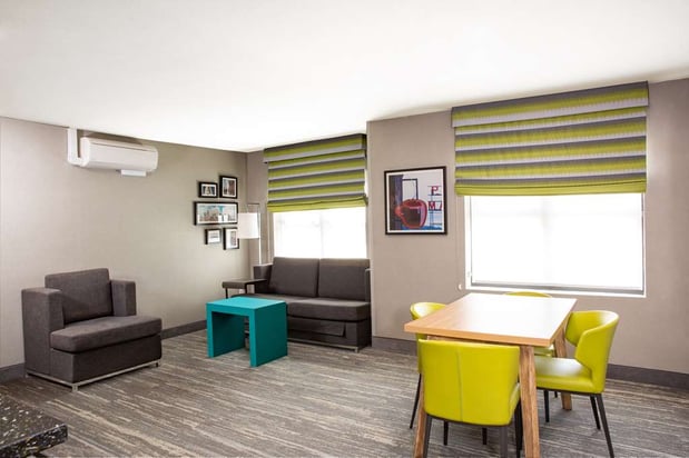 Images Hampton Inn & Suites Seattle-Downtown